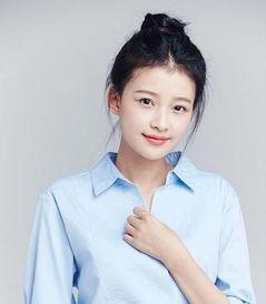 李沁爆料张若昀采访视频,揭秘两人真实关系与幕后故事 第3张 李沁爆料张若昀采访视频,揭秘两人真实关系与幕后故事 第3张